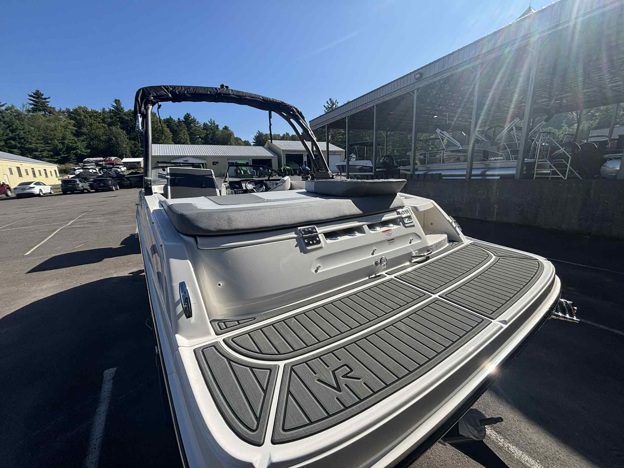 
								2026 Bayliner VR6 full									